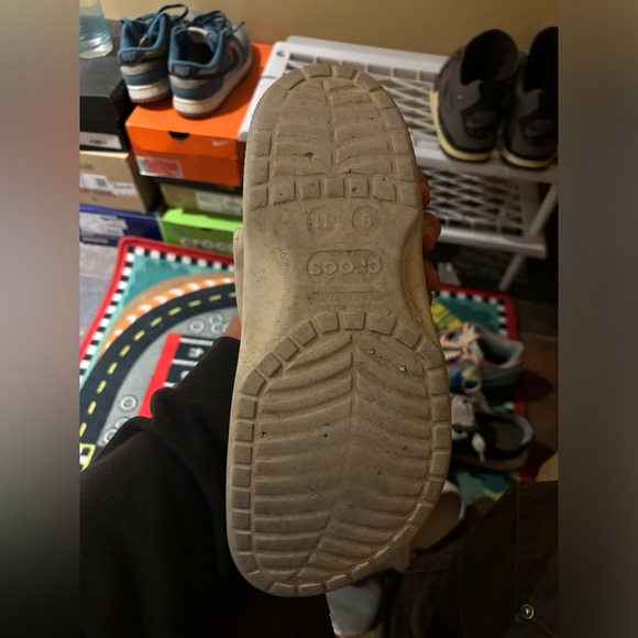 Crocs - Picture 2 of 7